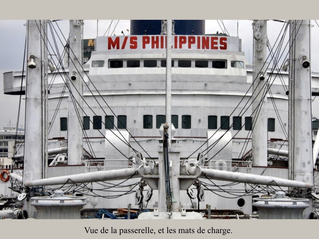 REPORTAGE- AUGUSTUS-M_S PHILIPPINE À MANILLE..014